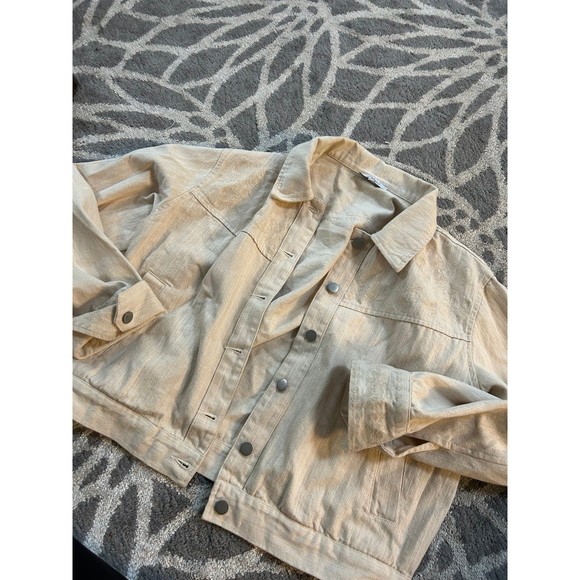 Polagram Cream Embroidered Cropped Shacket - Picture 1 of 4